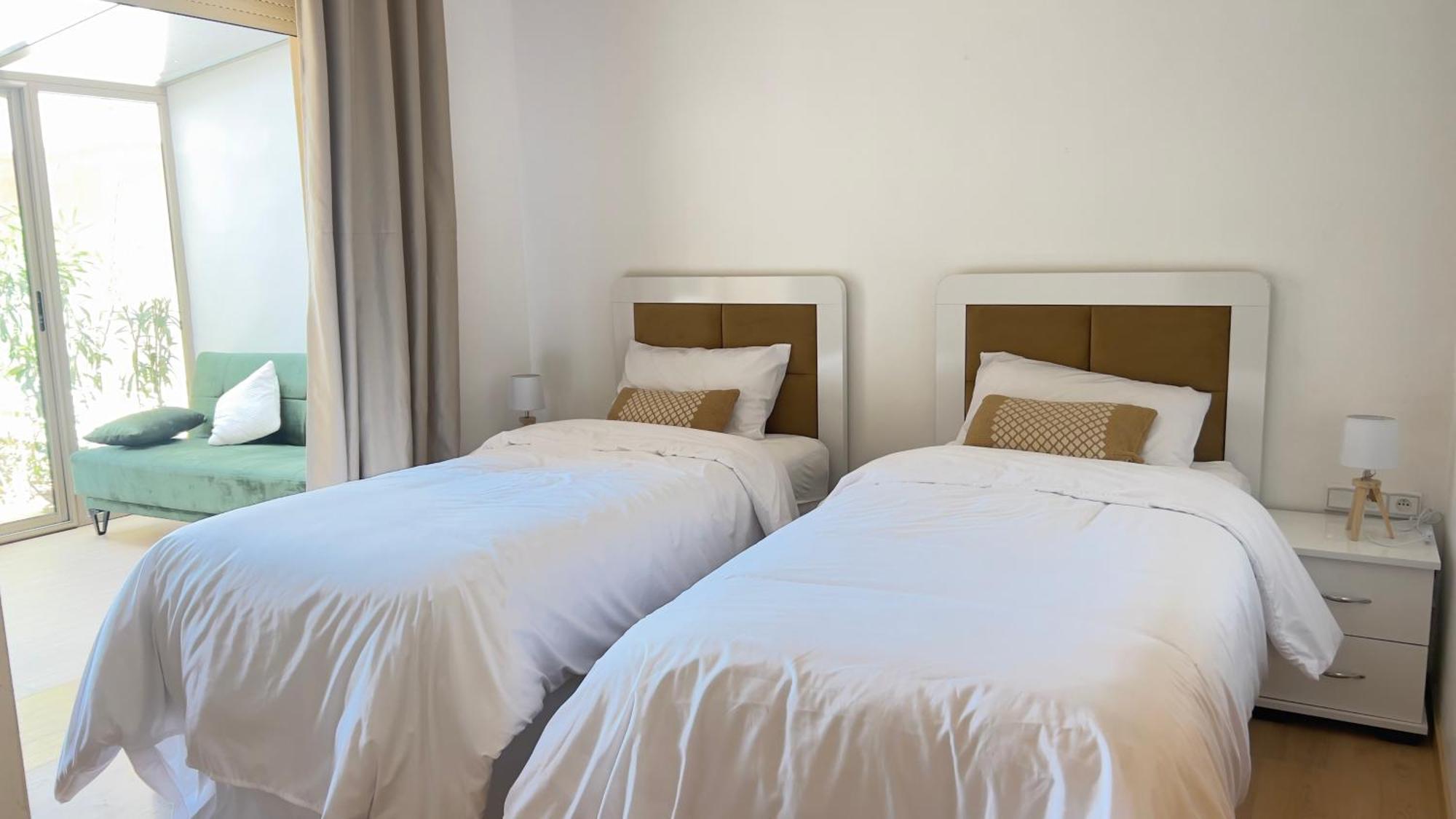 De Luxe Avec Jardin Vue Sur La Piscine Golf Securise 24h Sur 24 A 5 Minutes De L Aeroport Apartamento *