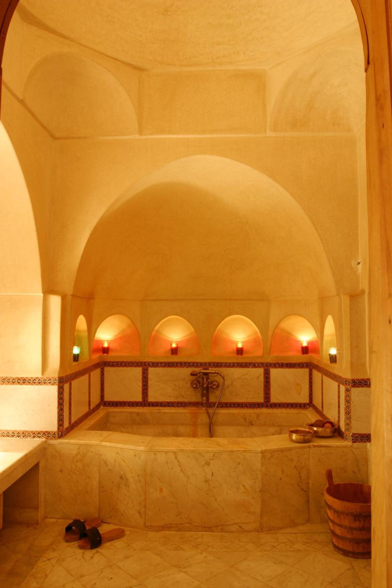 Guest house Dar Ayniwen Garden & Bird Zoo