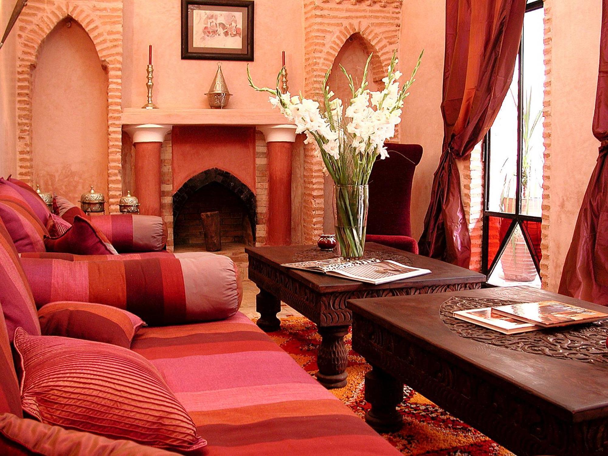 Riad Laora