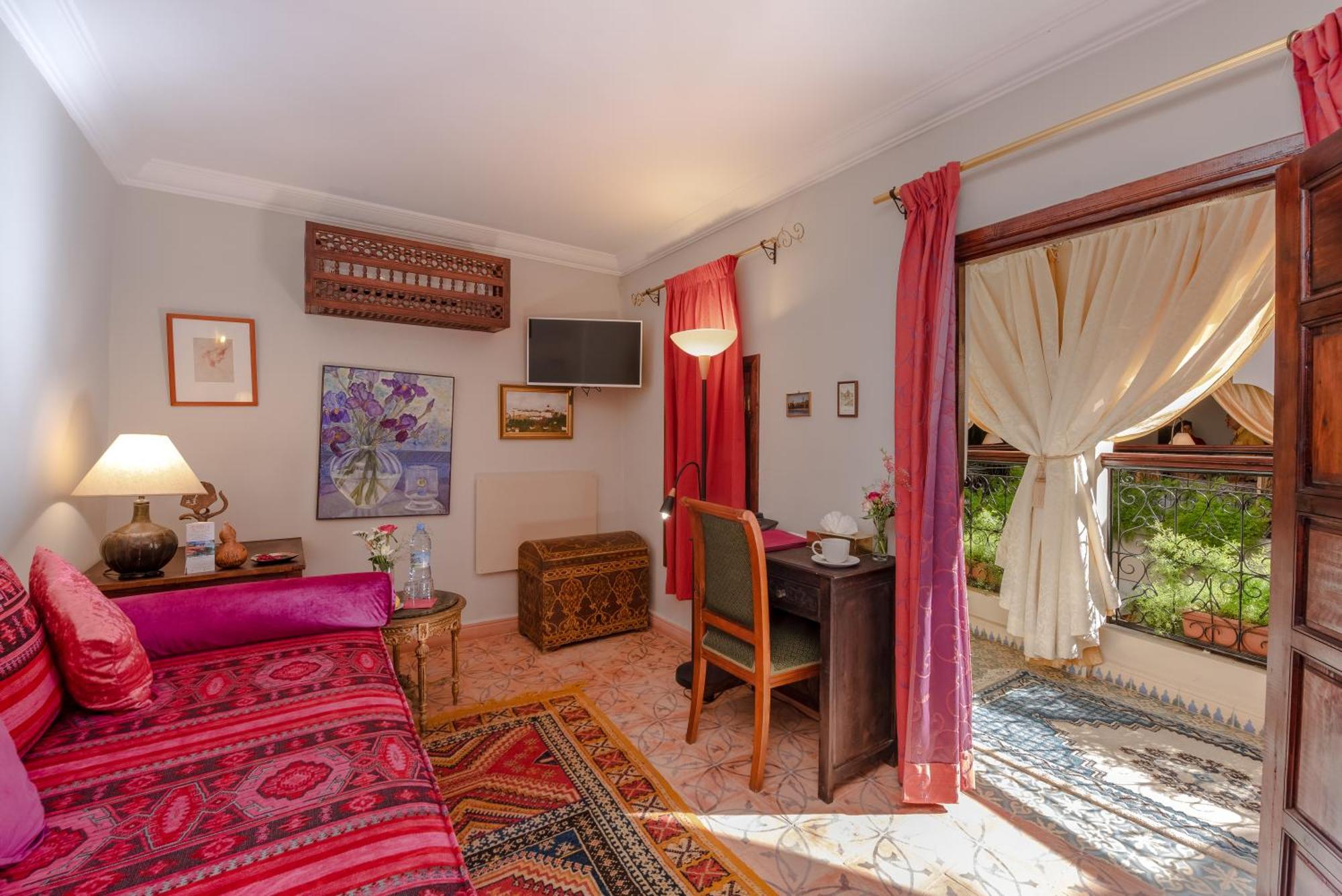 Abelia - 2024 Traveler's Choice Award Riad