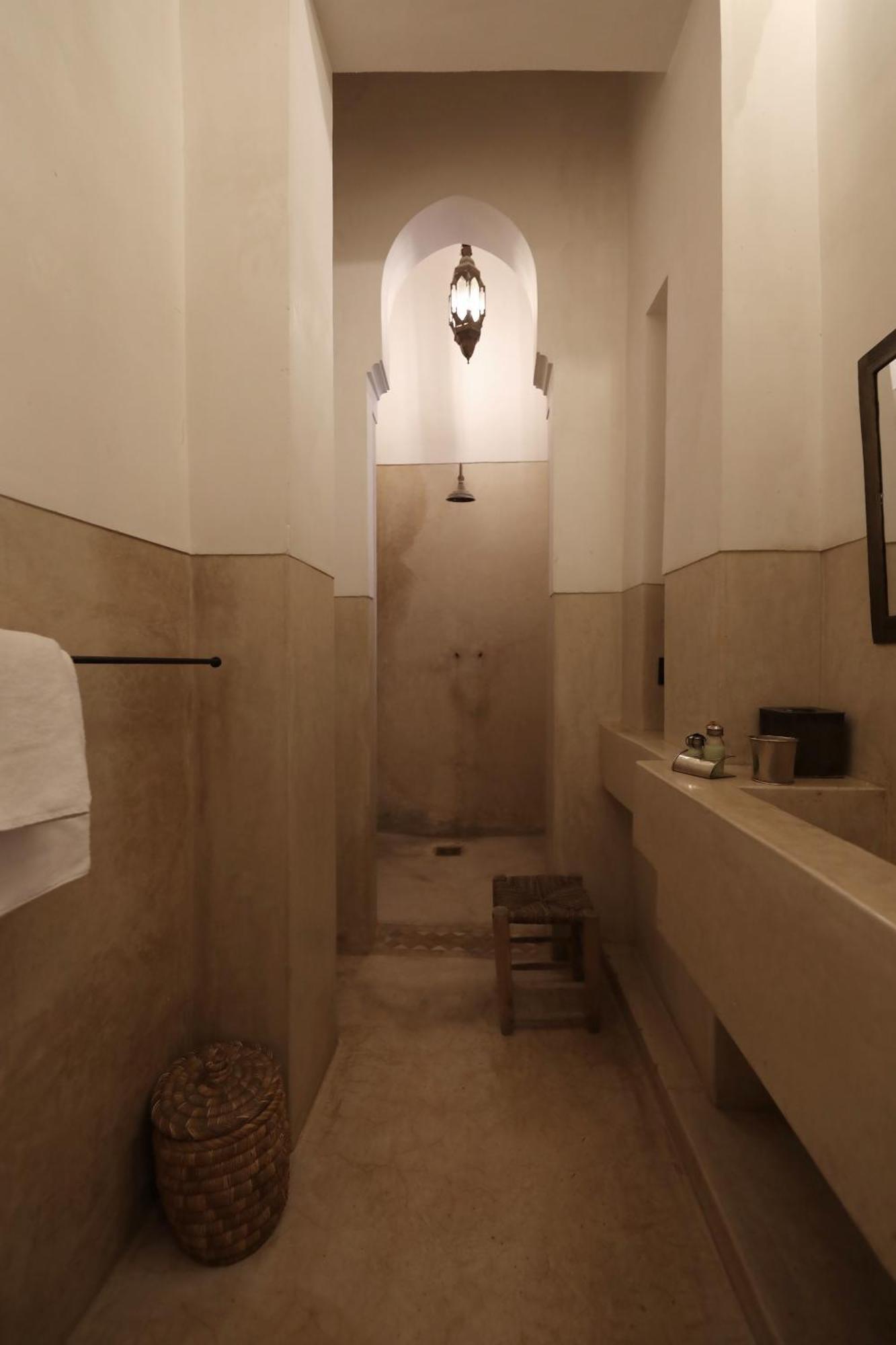 Riad Azzouna 13