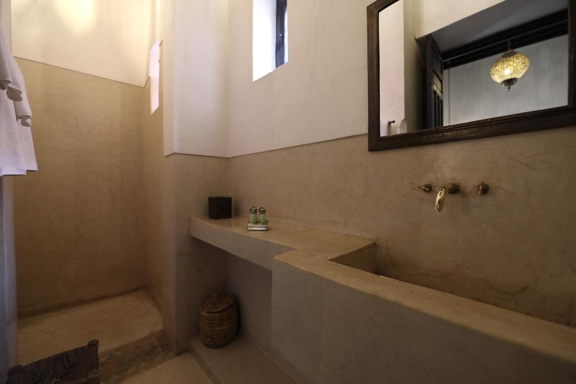Azzouna 13 4*
