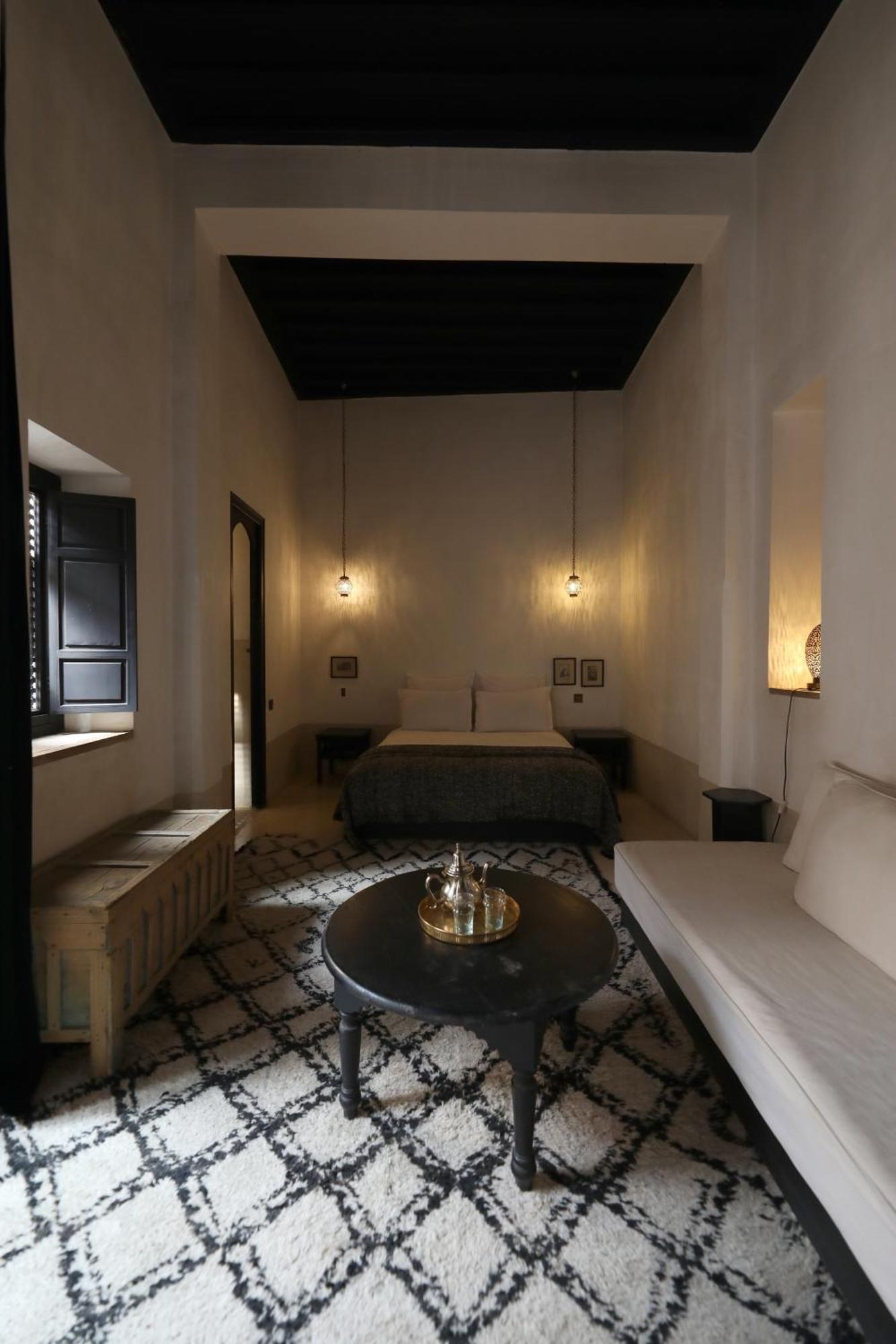 Azzouna 13