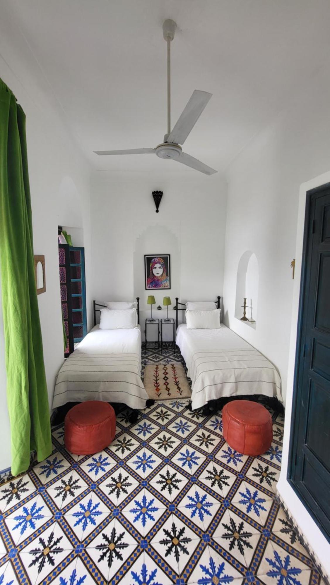 Aloes & (adults Only) 4*
