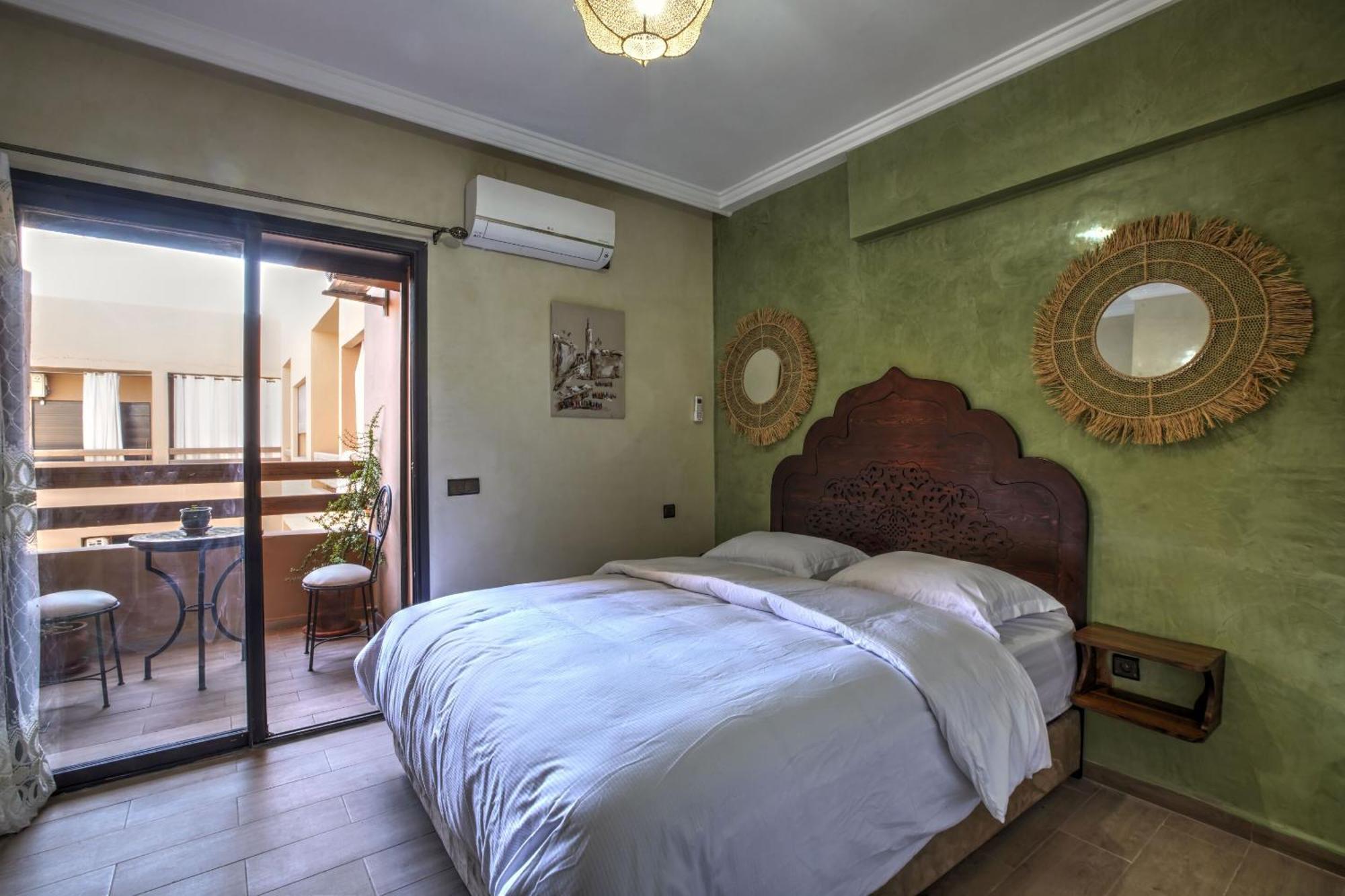 Couette-café Nour 5 El Bellar
