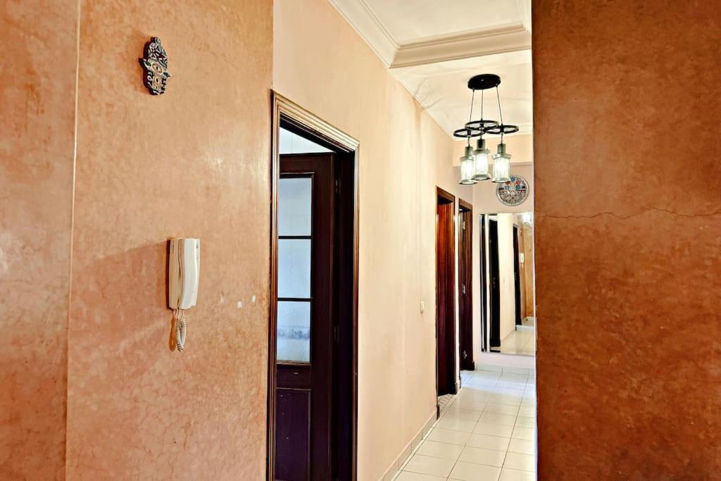 Stylish Moroccan Near Majorelle Garden, Wi-fi, Free Airport Shuttle Apartment *