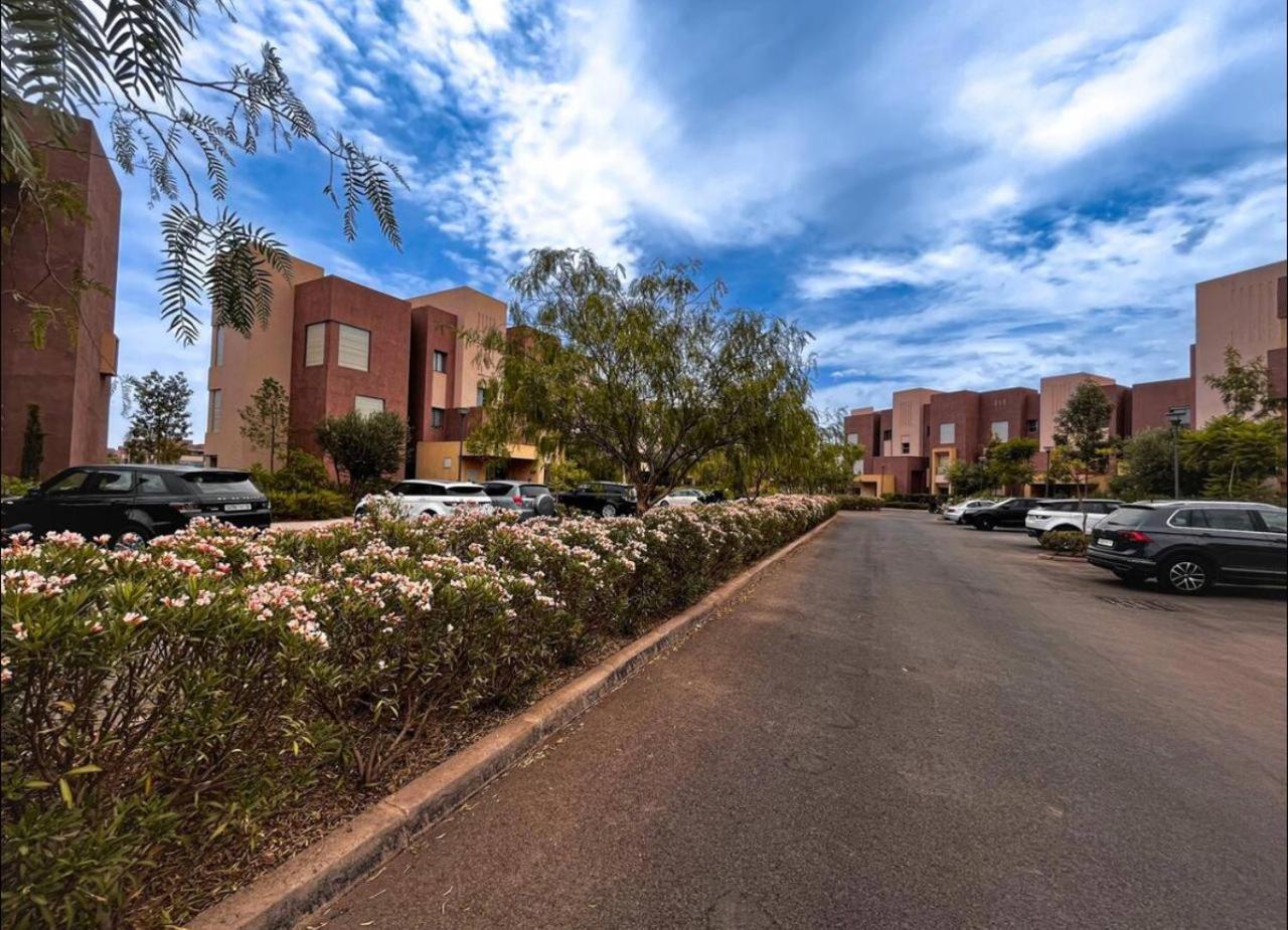 Prestigious Apartamento