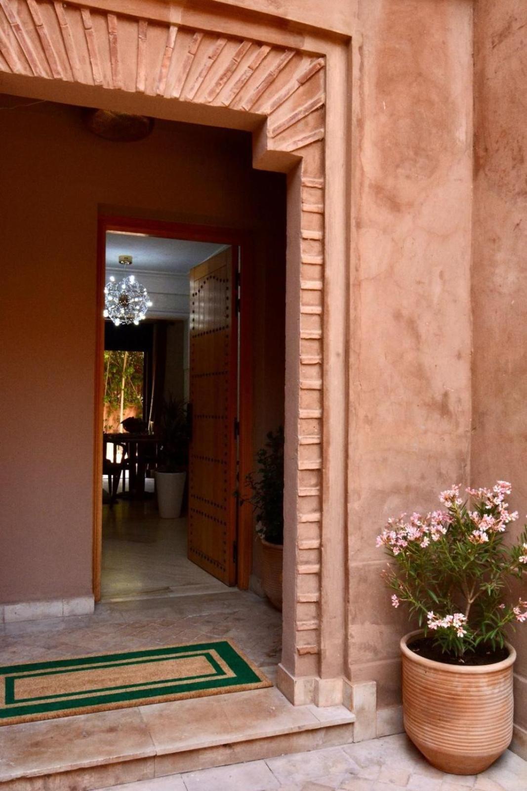 Cozy Rez De Jardin