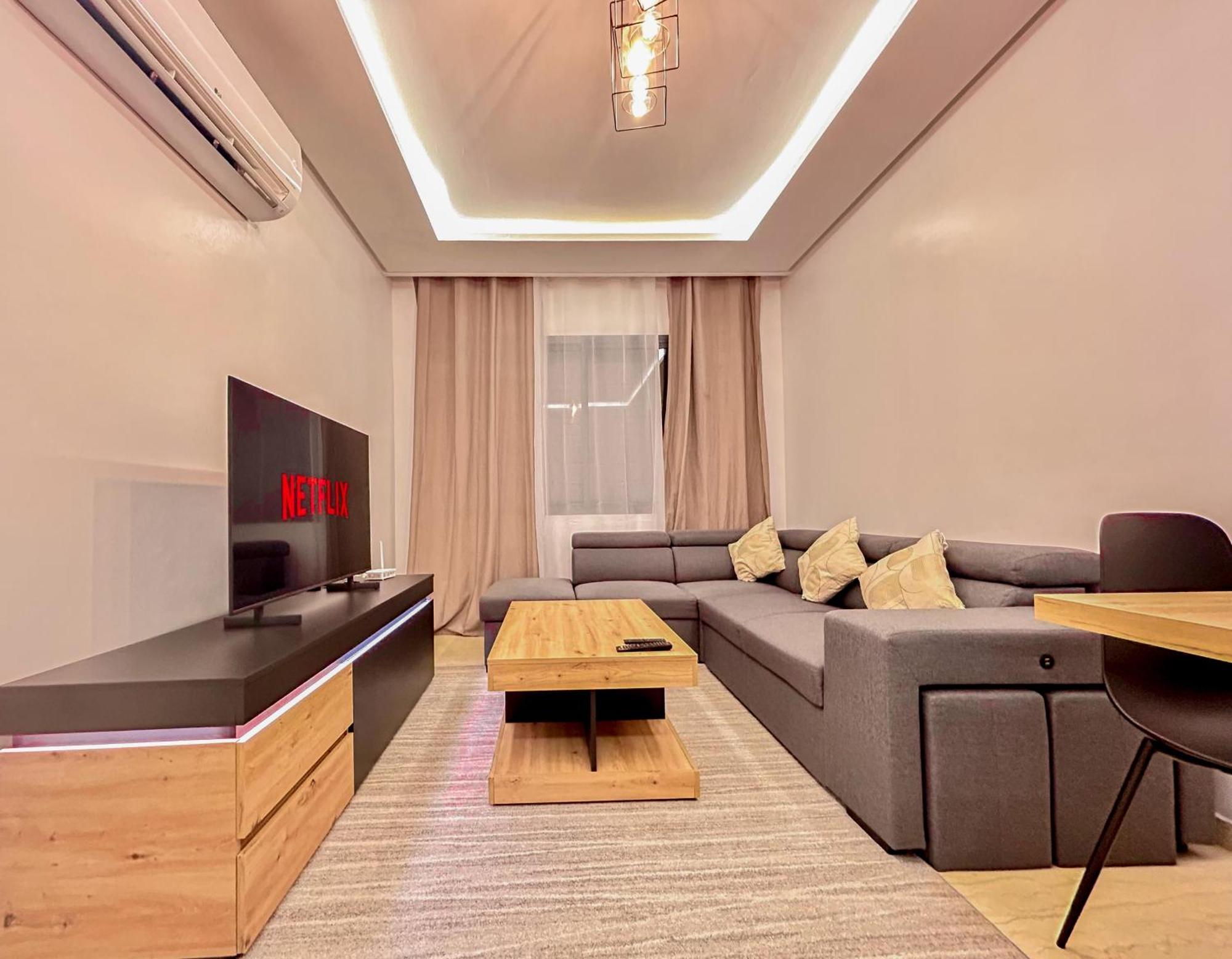 Luxe Et Douceur Moderne, Parking Prive Apartment