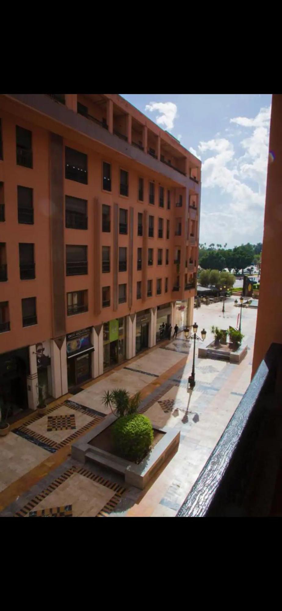 Lux Apt, Prime Location, Jacuzzi * Marraquexe