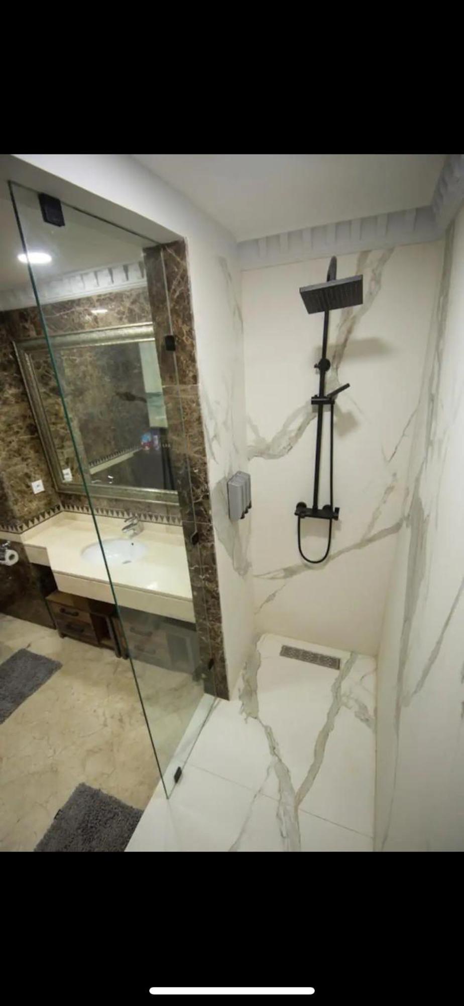 Lux Apt, Prime Location, Jacuzzi * Marraquexe