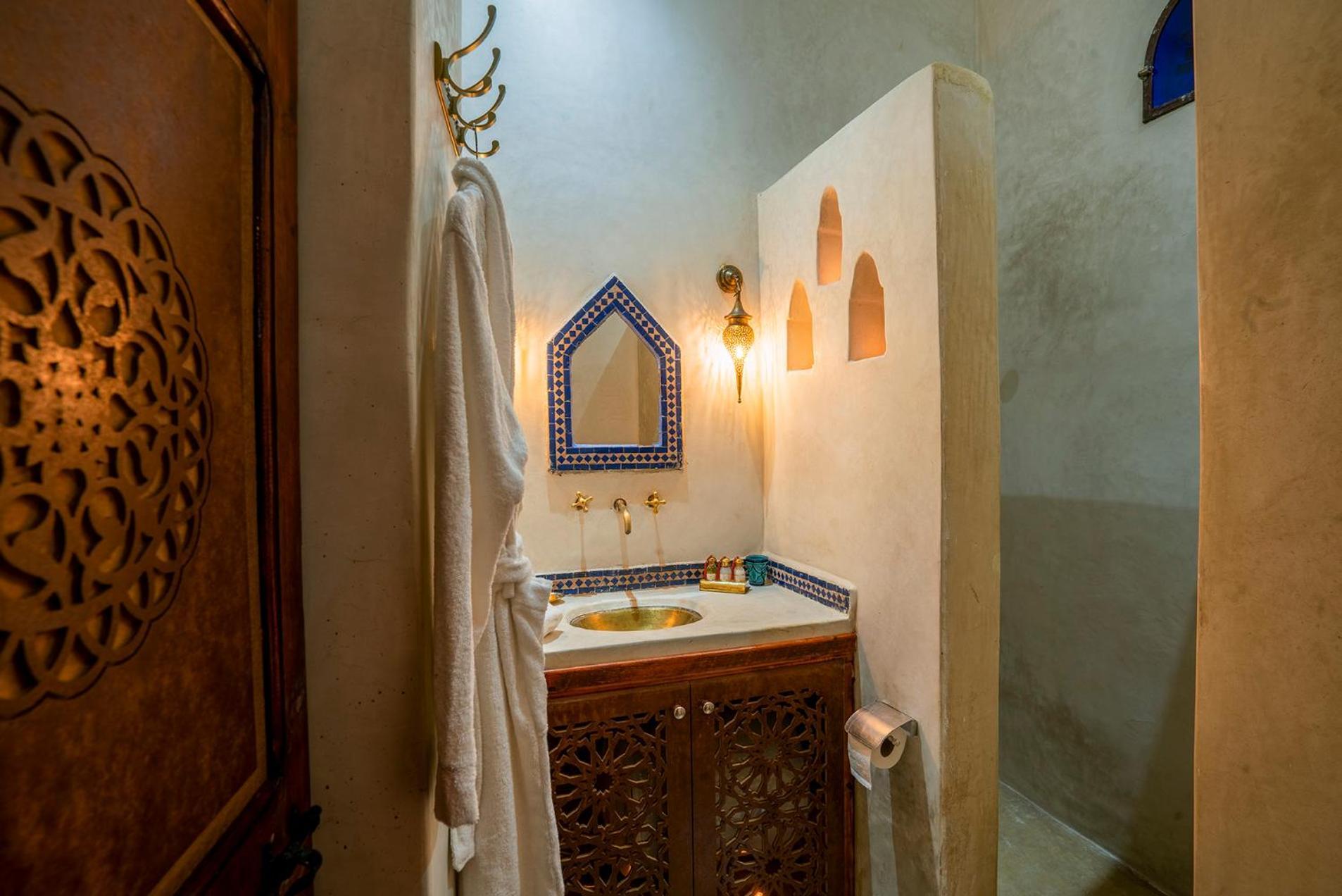 Riad Yalla Habibi