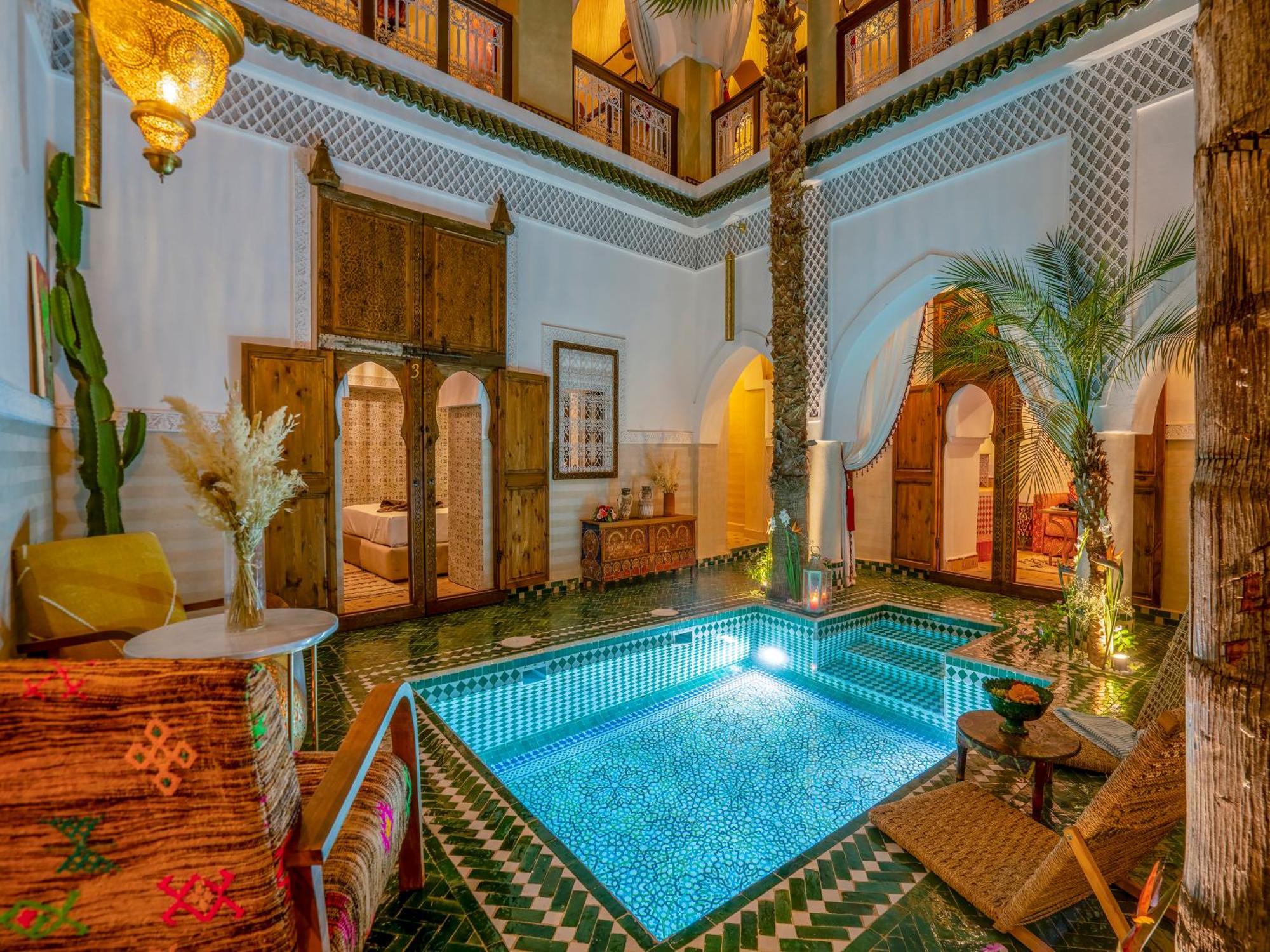 Yalla Habibi Riad