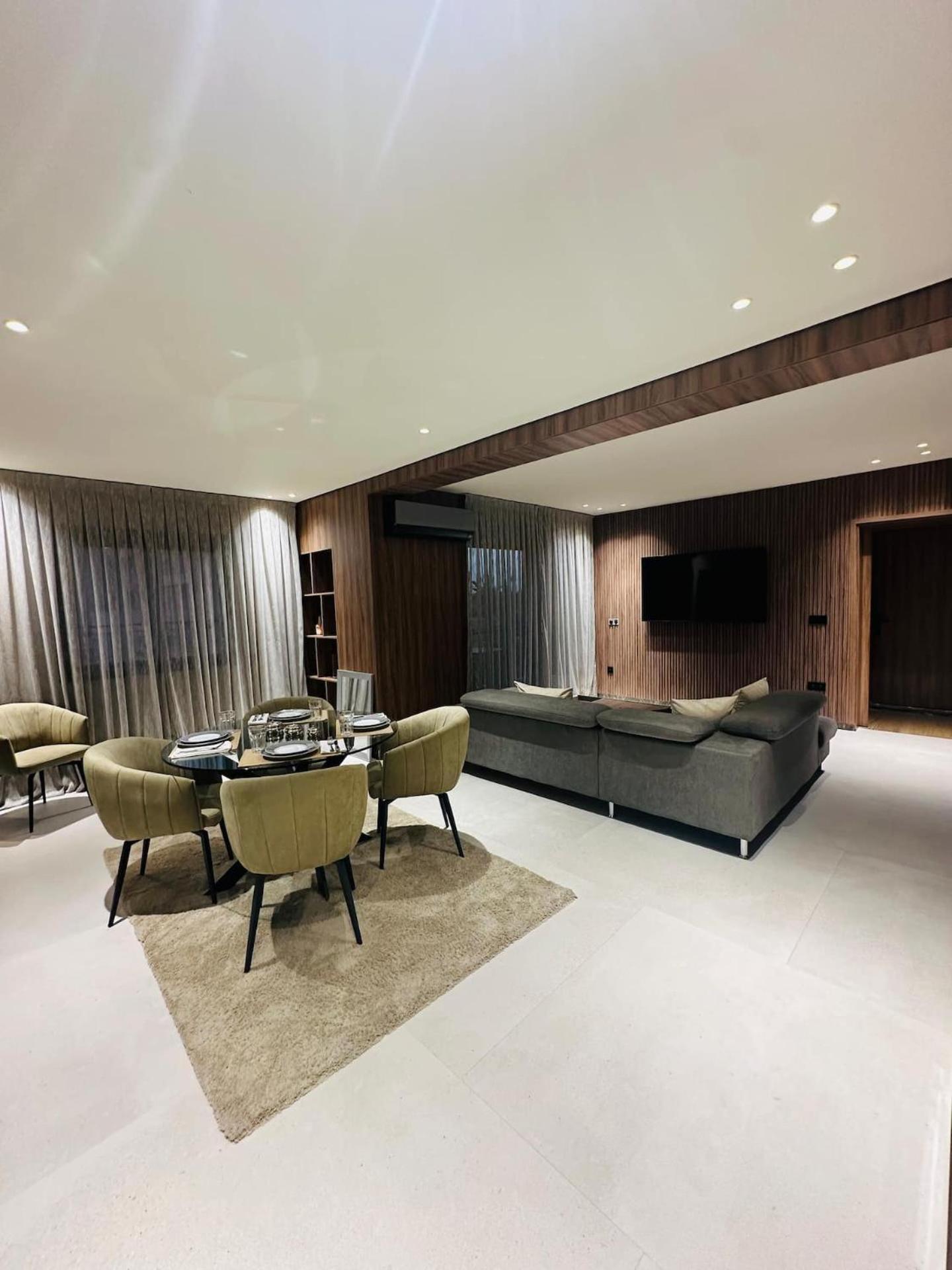 Style 1 Apartment *