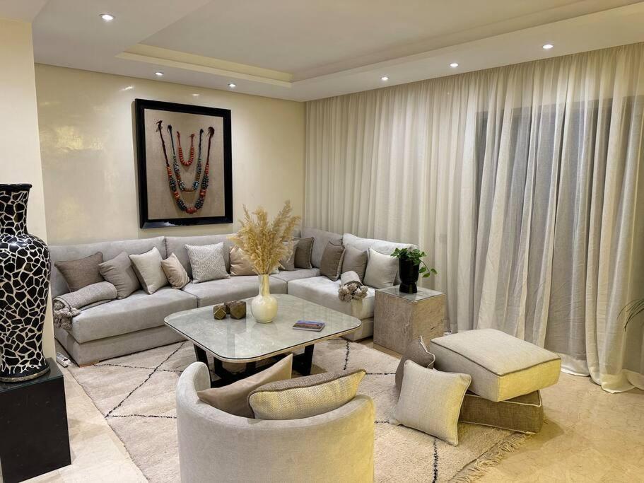 Nacarat 2br Piscine 170 M2 Centre Apartment