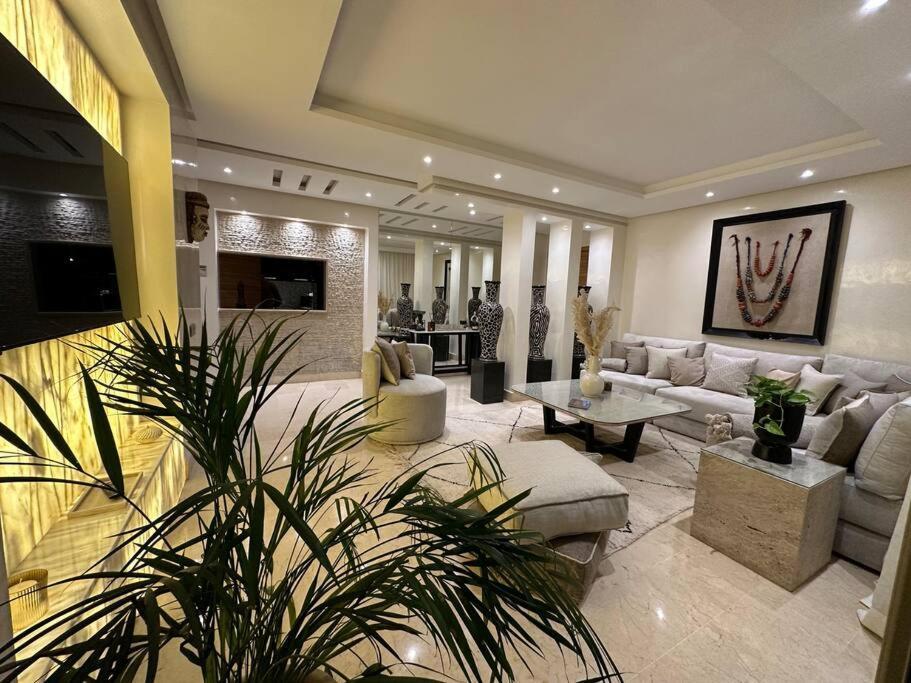 Apartment Nacarat 2br Piscine 170 M2 Centre Marrakesh