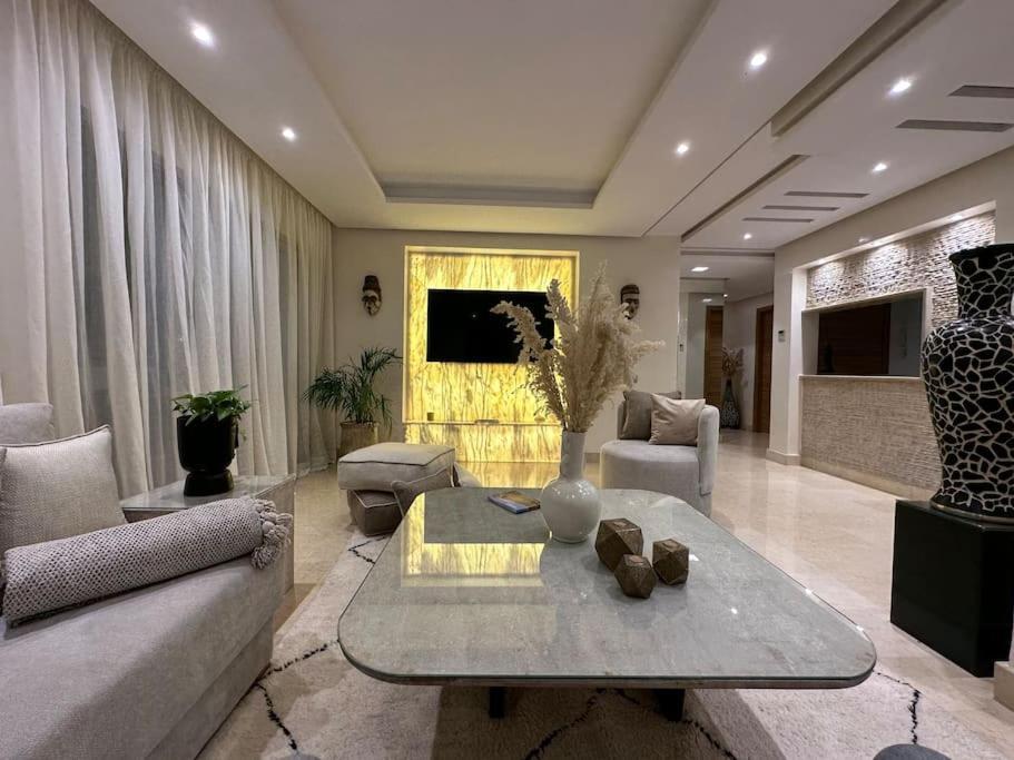 Nacarat 2br Piscine 170 M2 Centre Apartment Marrakesh