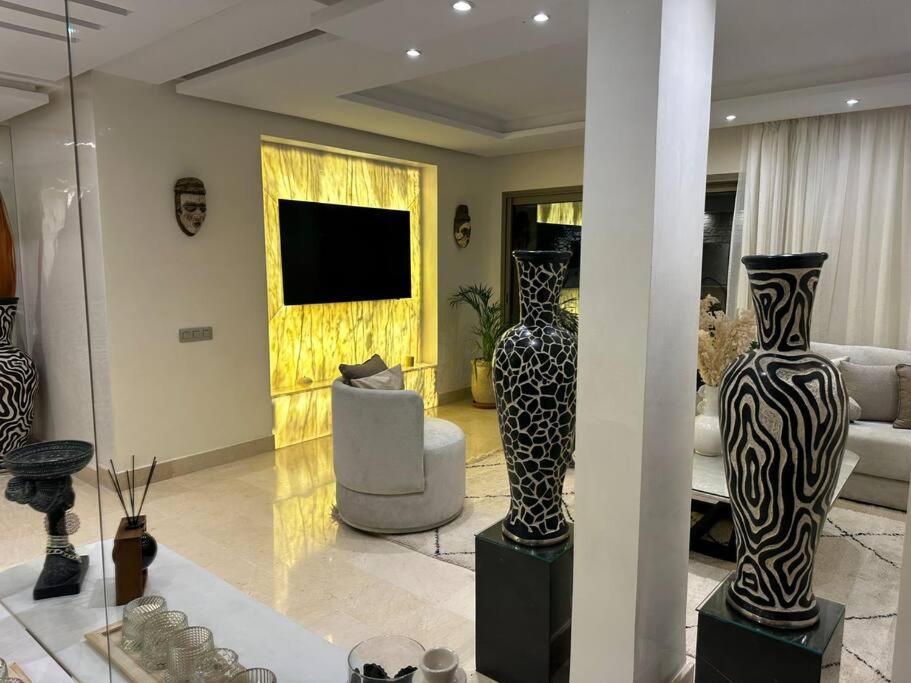Apartment Nacarat 2br Piscine 170 M2 Centre Marrakesh