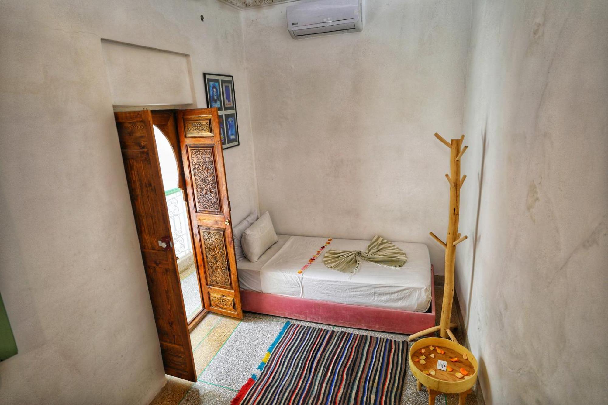 Bed & Breakfast Safran Rouge *