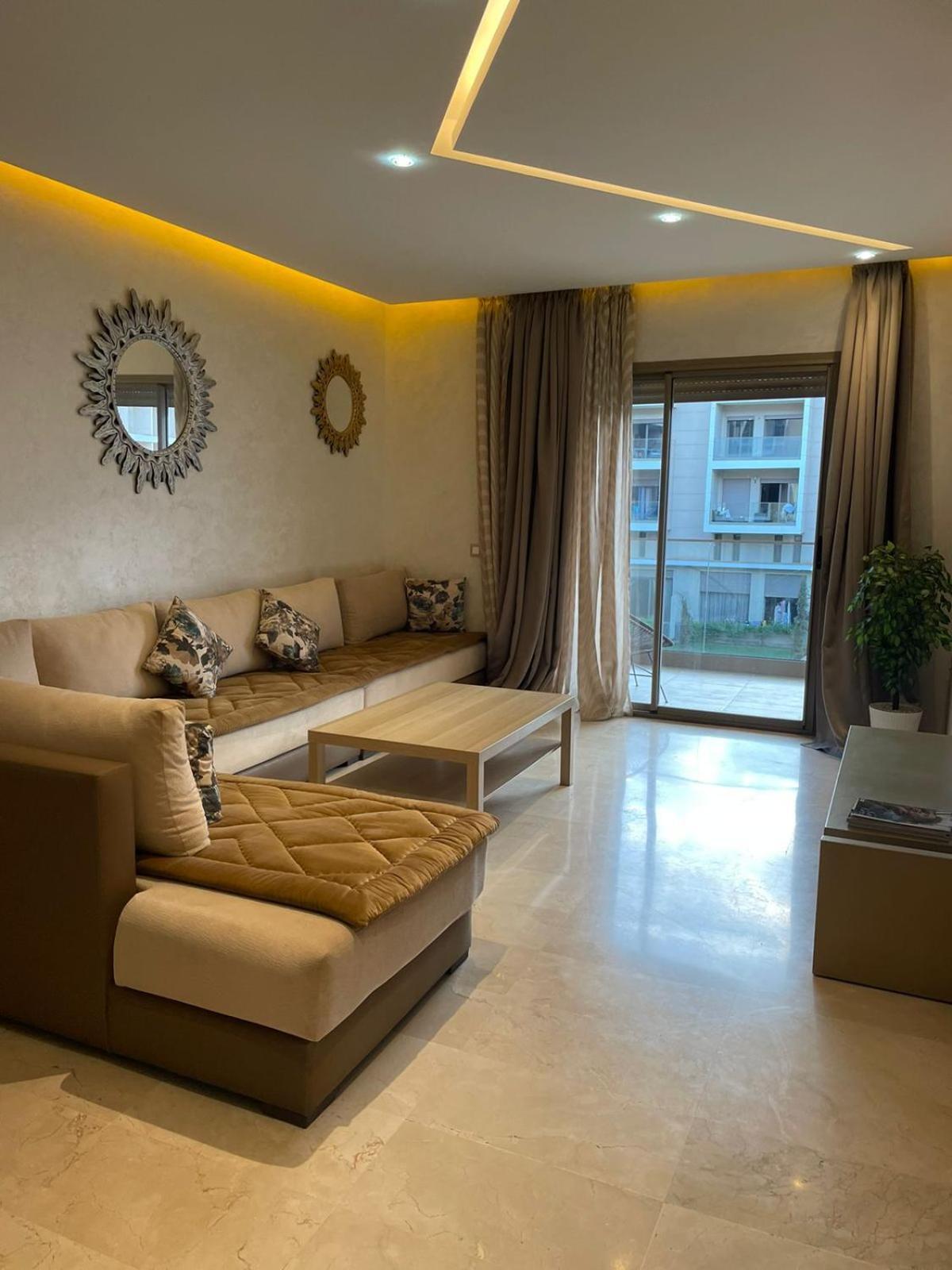Cosy With Pool View Apartment
