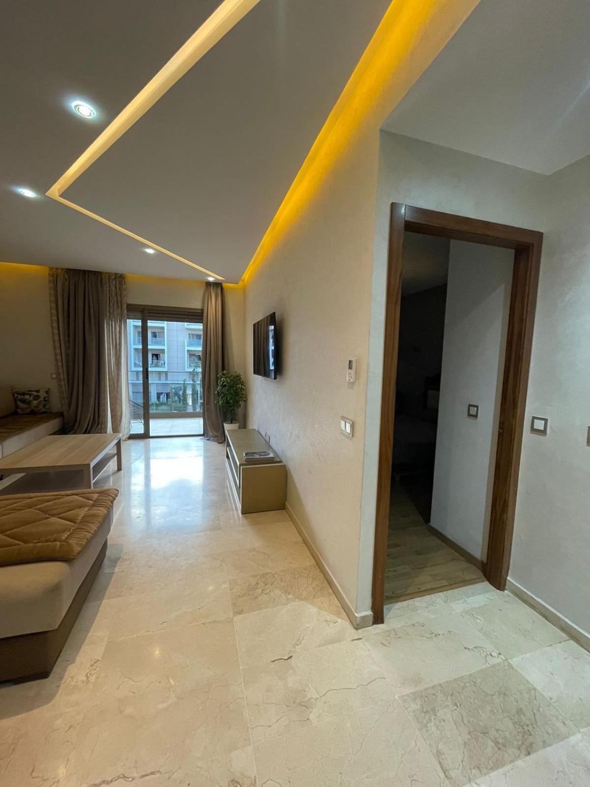 Cosy With Pool View Apartment *