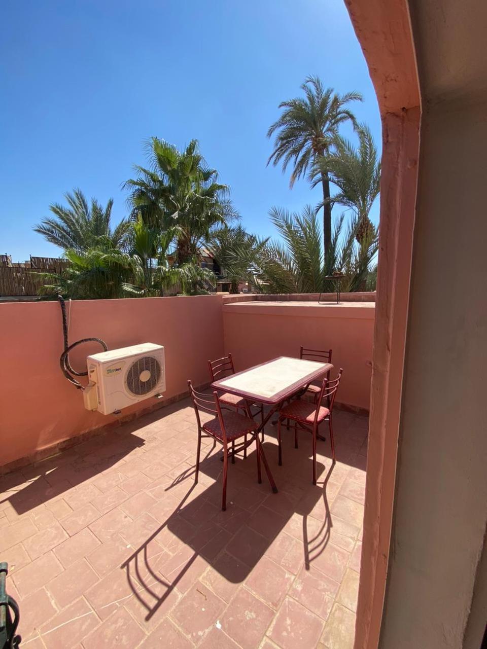 Riad Tichka Piscine Palmeraie *