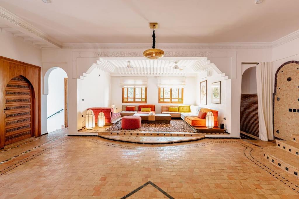 Villa La D'oz Pour 12 Personnes Golf Amelkis