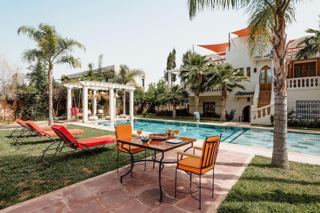 Villa La D'oz Pour 12 Personnes Golf Amelkis