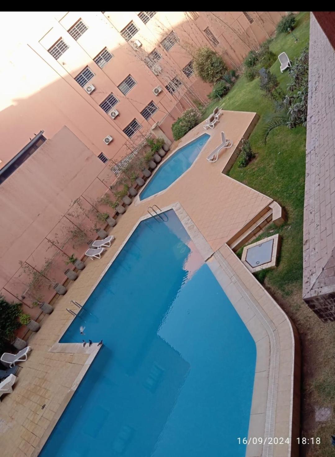 Apartment Chic Et Cosy Deux Avec Piscine *