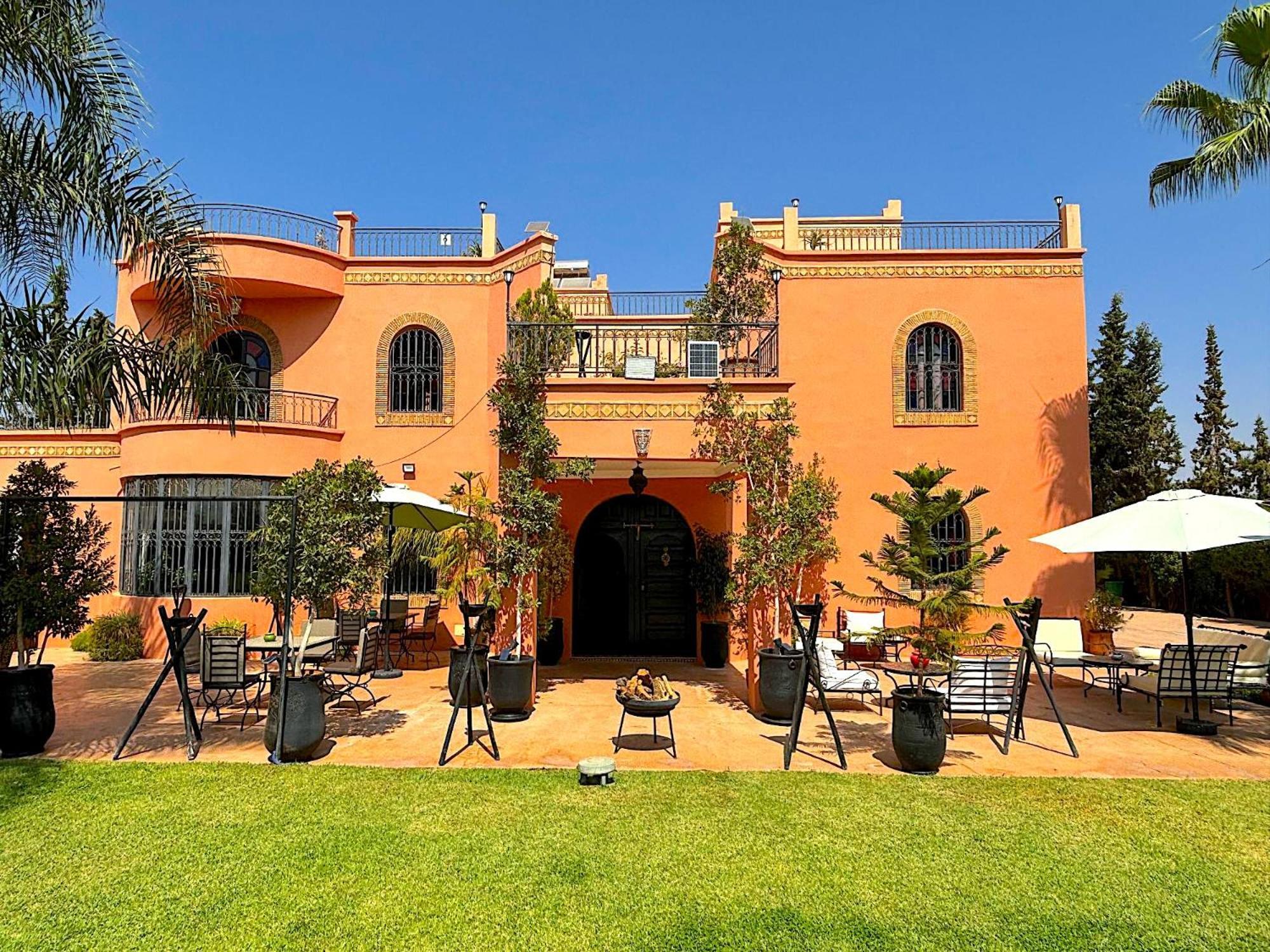 Palais Ona Villa *