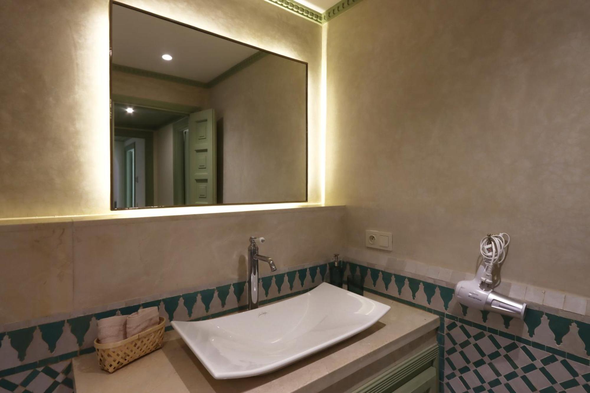 Somptueux Jardin & Piscine - Hivernage Apartamento