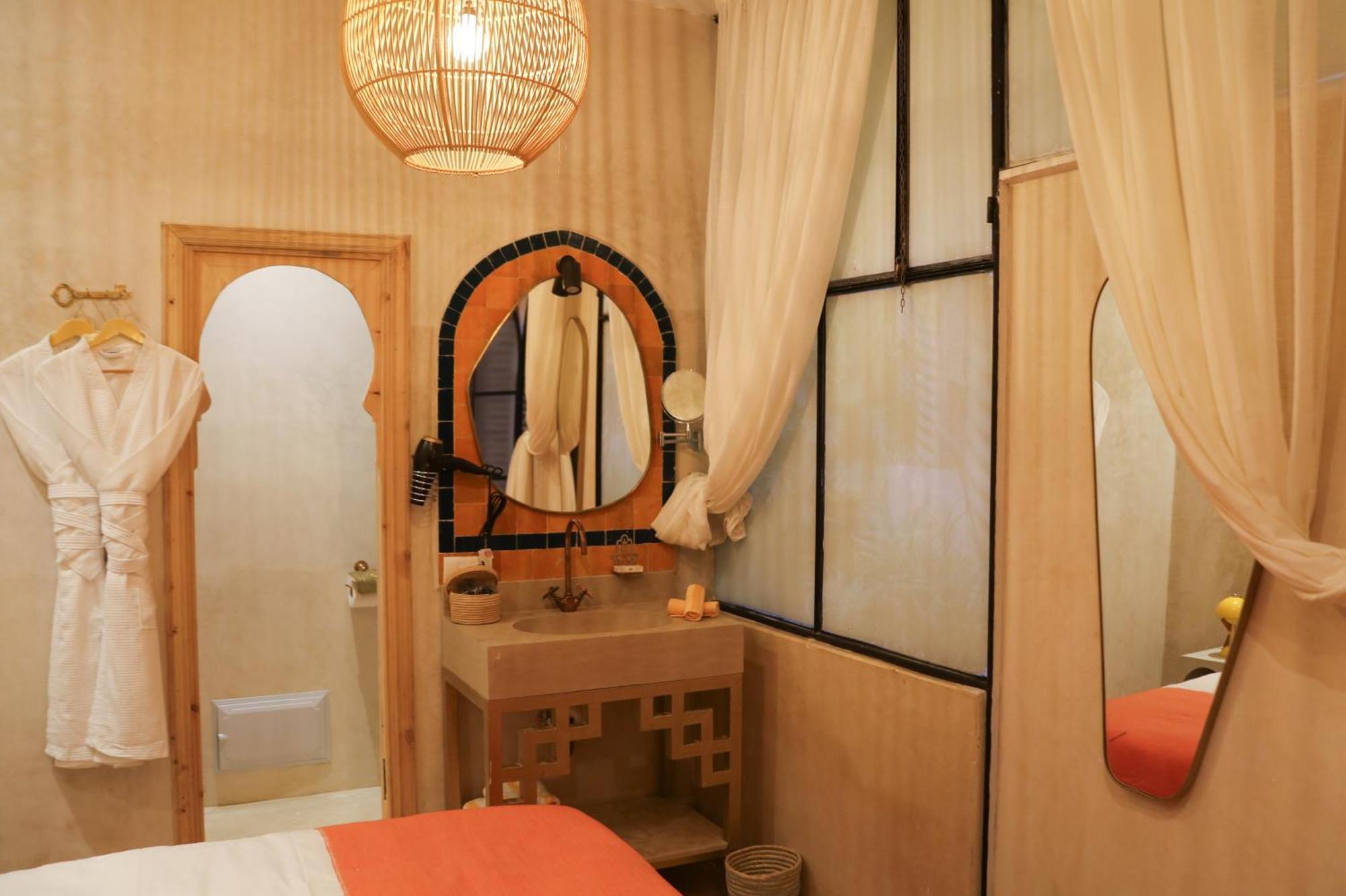 10 Mandarin Boutique 4*