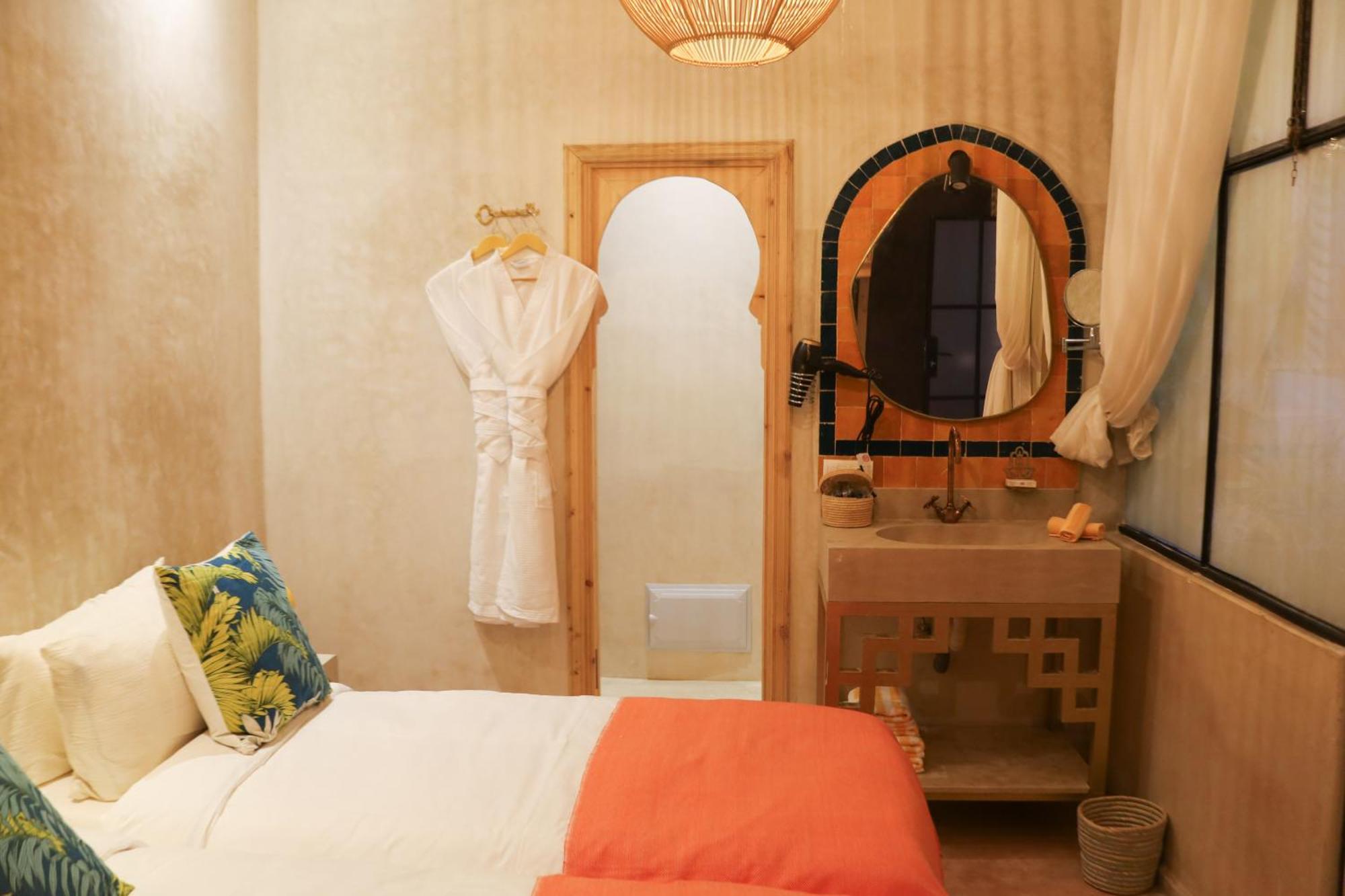 10 Mandarin Boutique 4*