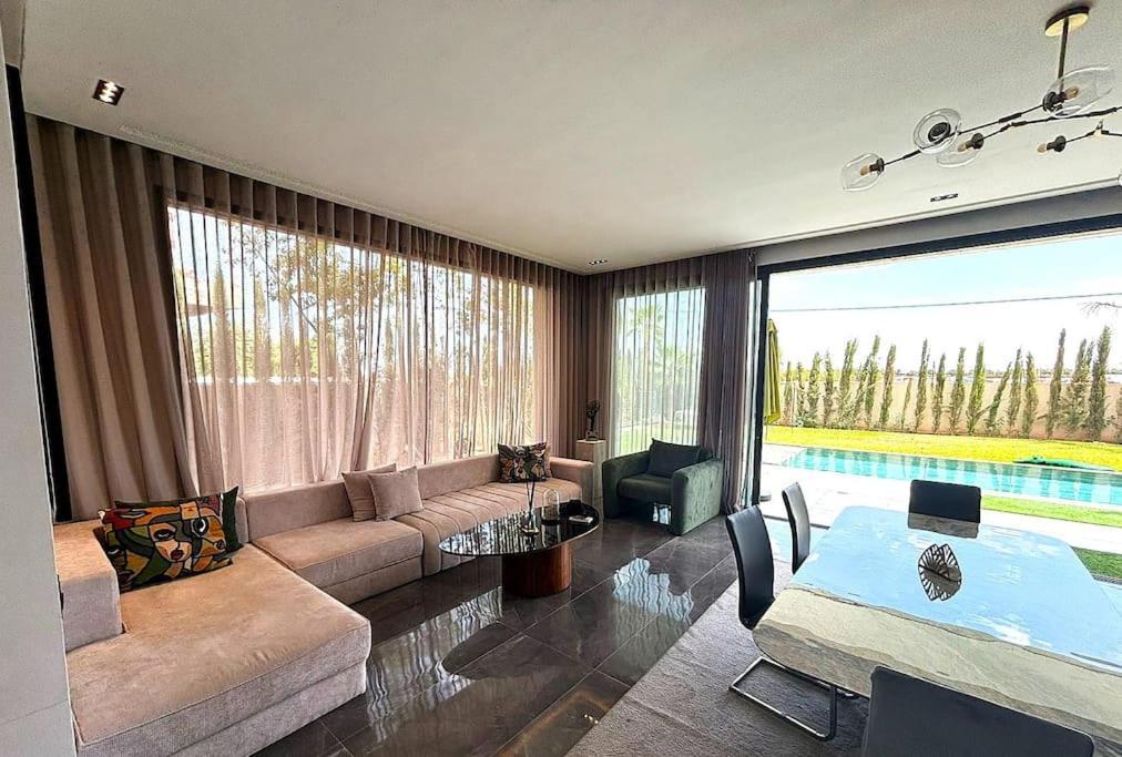 Luxe Secure Golf Villa Marrakesh