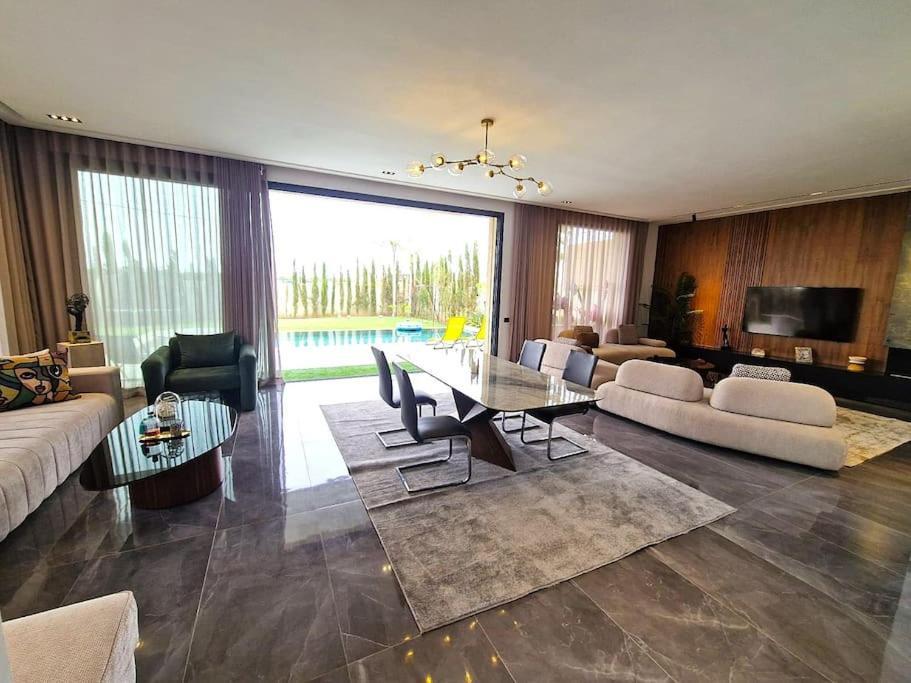 Luxe Secure Golf Villa