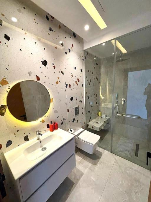 Luxe Secure Golf Villa *