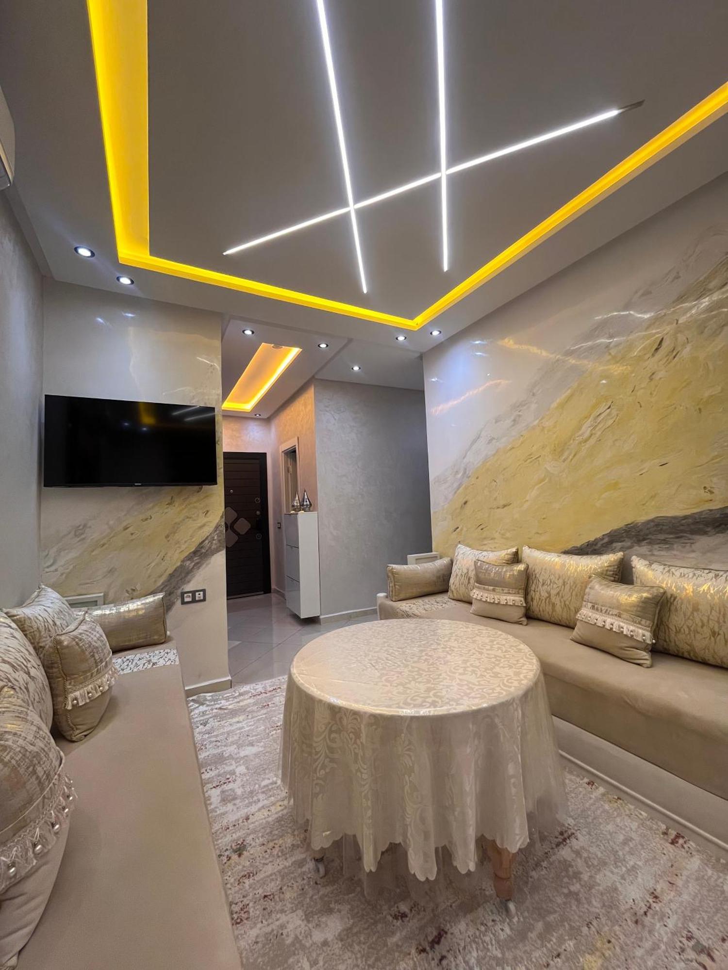 Renove Avec Style Et Parking Surveille Apartment Marrakesh