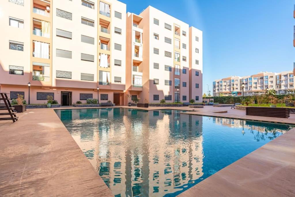 Luxury And Healthy Designed With Pool Apartment Marrakesh