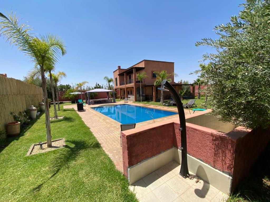 4 A Marrakech *