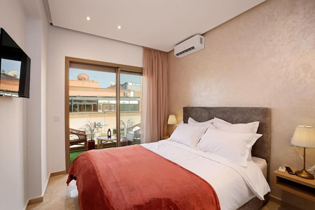 Elegant And Brand New In Hypercenter Of Marrakech *