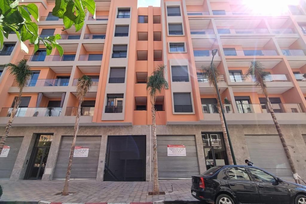 Apartamento Brand New And Stylish Location
