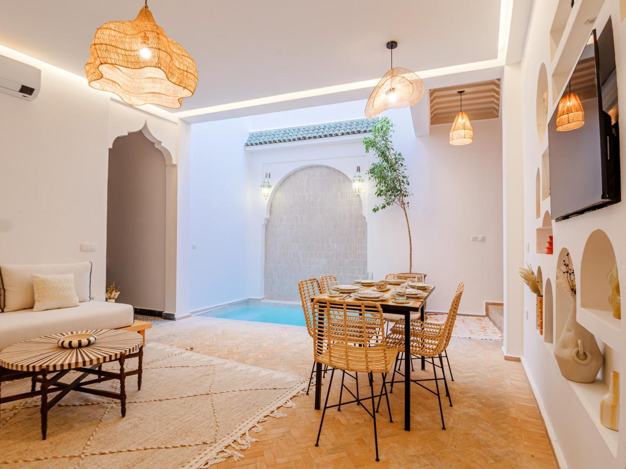 Abati Piscine Privee Avec Petit Dejeuner Et Terrasse Riad *