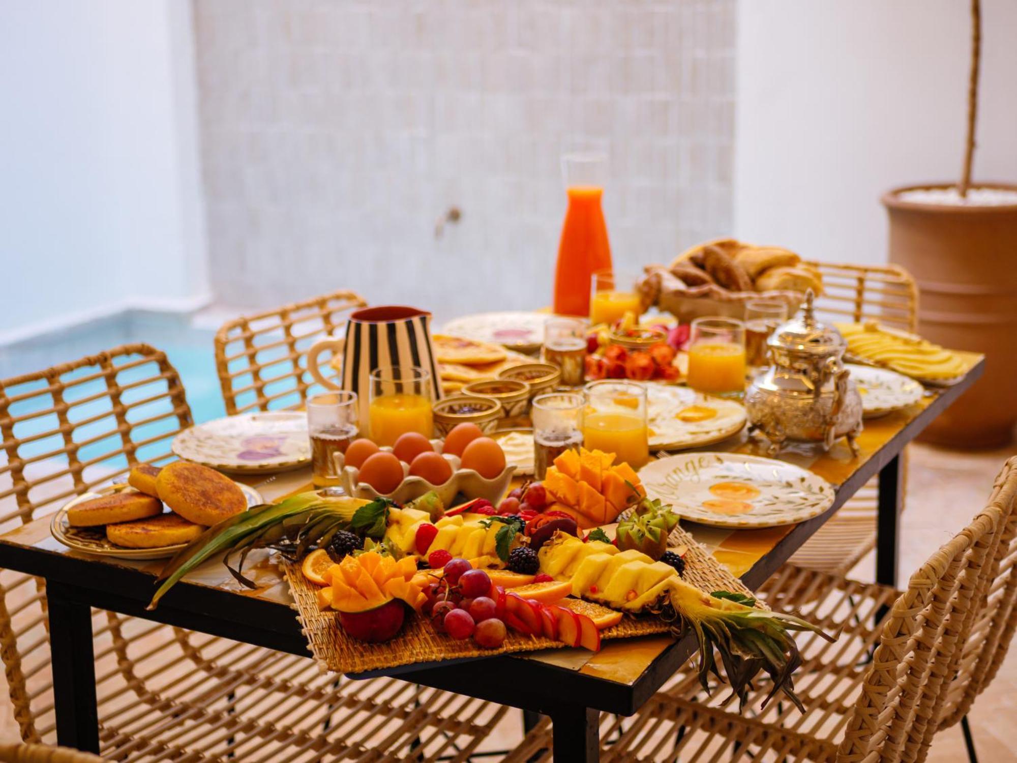 Abati Piscine Privee Avec Petit Dejeuner Et Terrasse