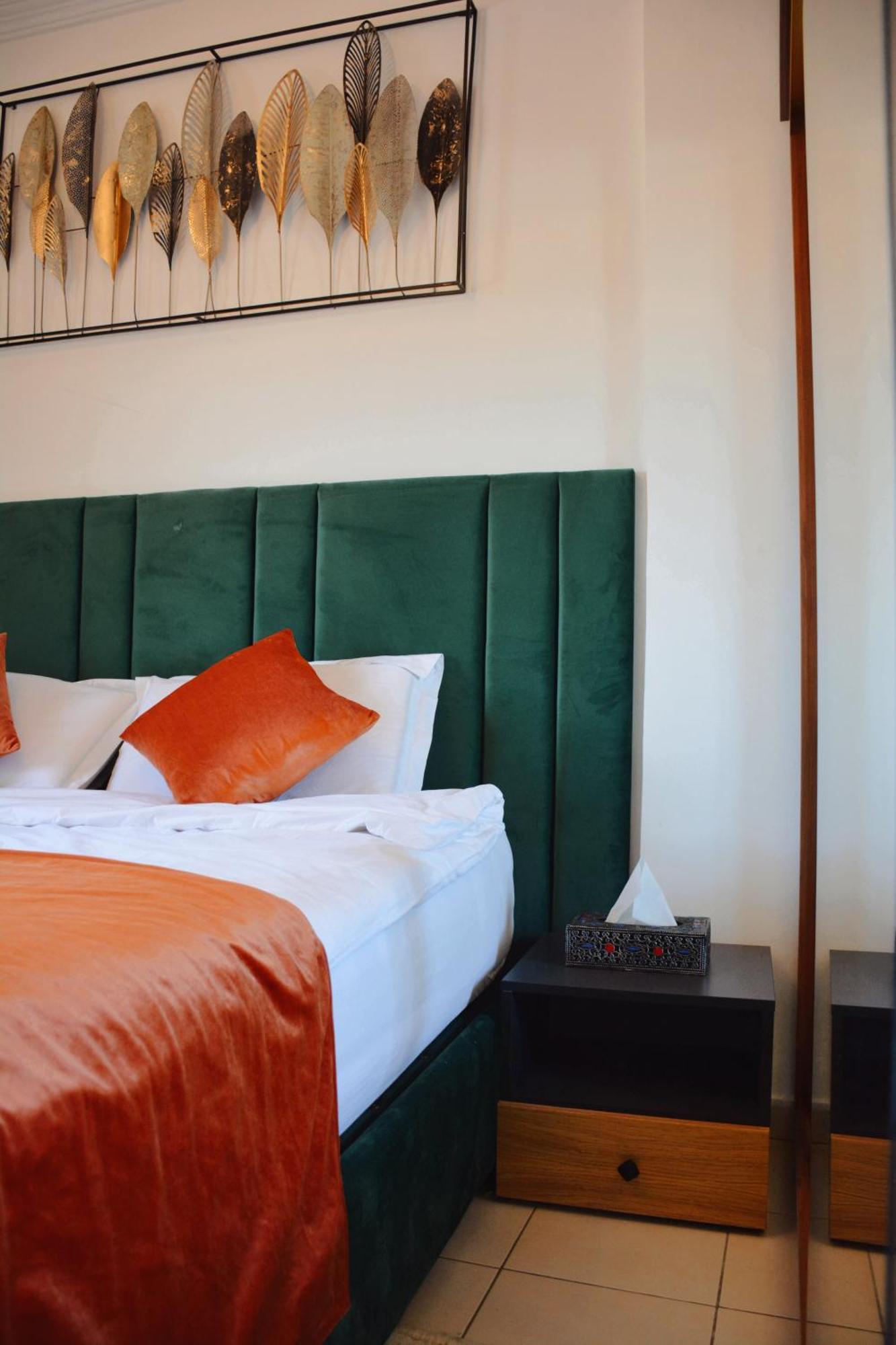 Stylish Moroccan Near Majorelle Garden, Wi-fi, Free Airport Shuttle * Marrakesh