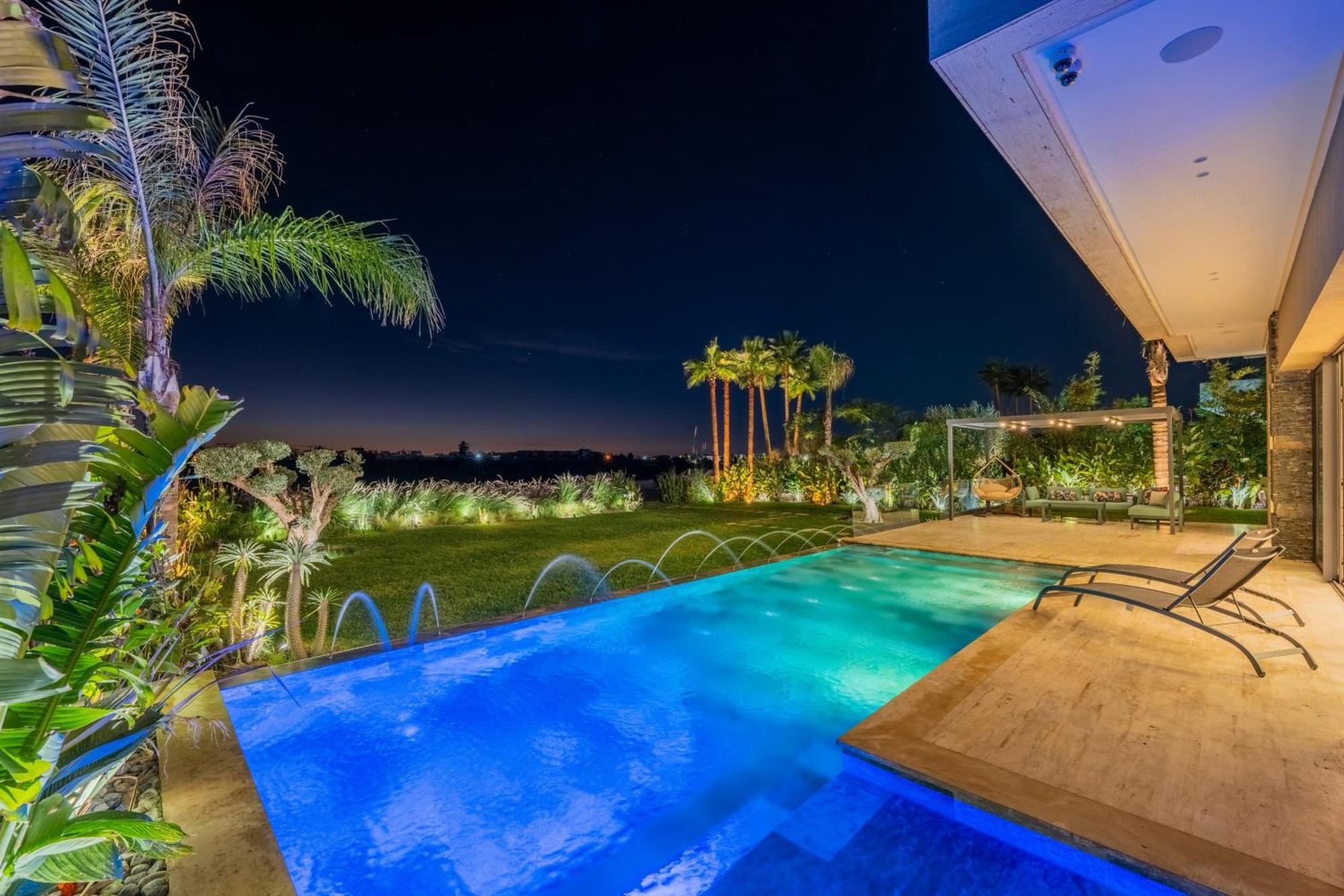 Villa Talia, Luxury Stay, Golf & View