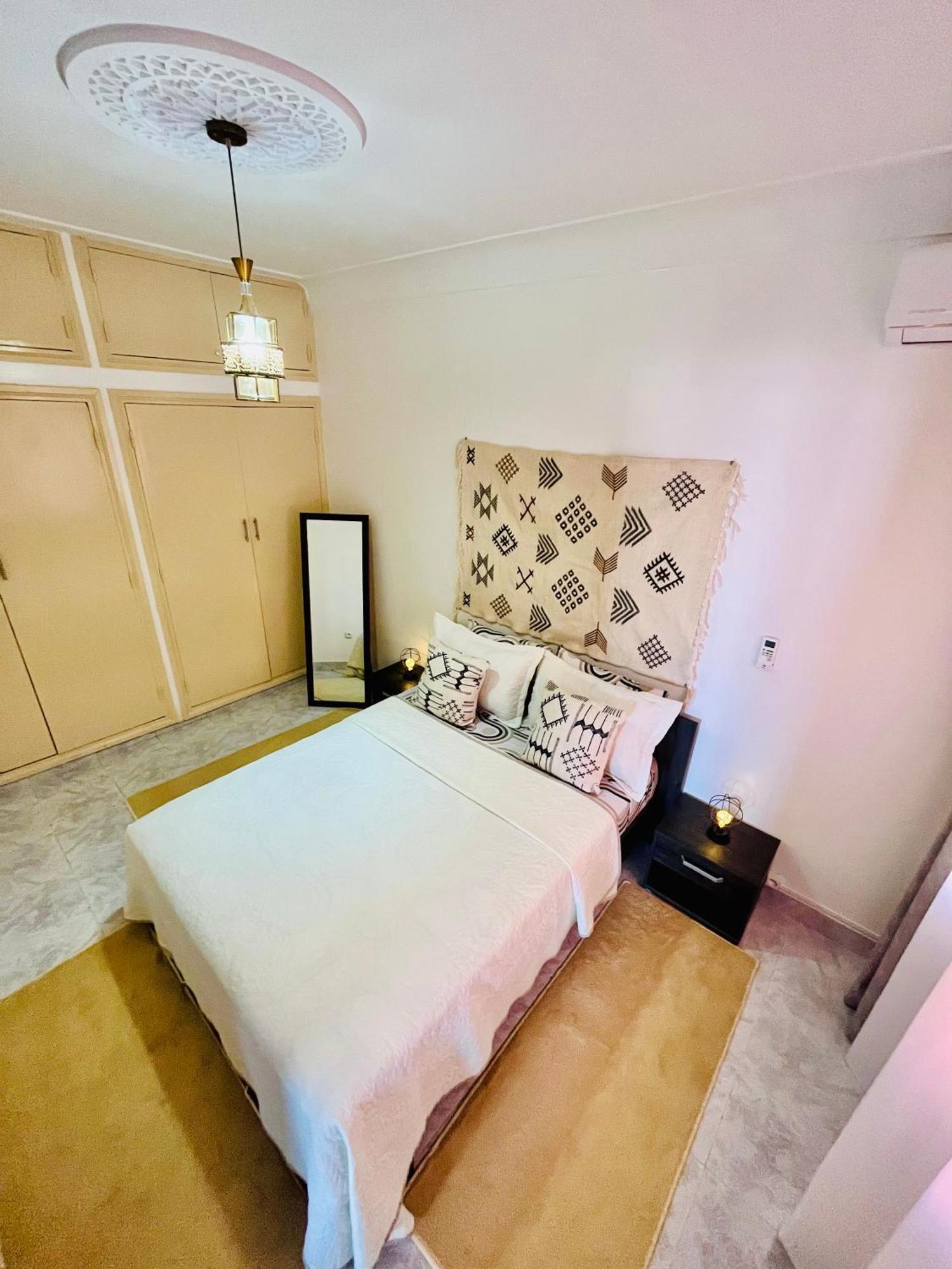 Apartamento With Private Terrace&parking Avec Jolie Terrasse Privée Et Parking *