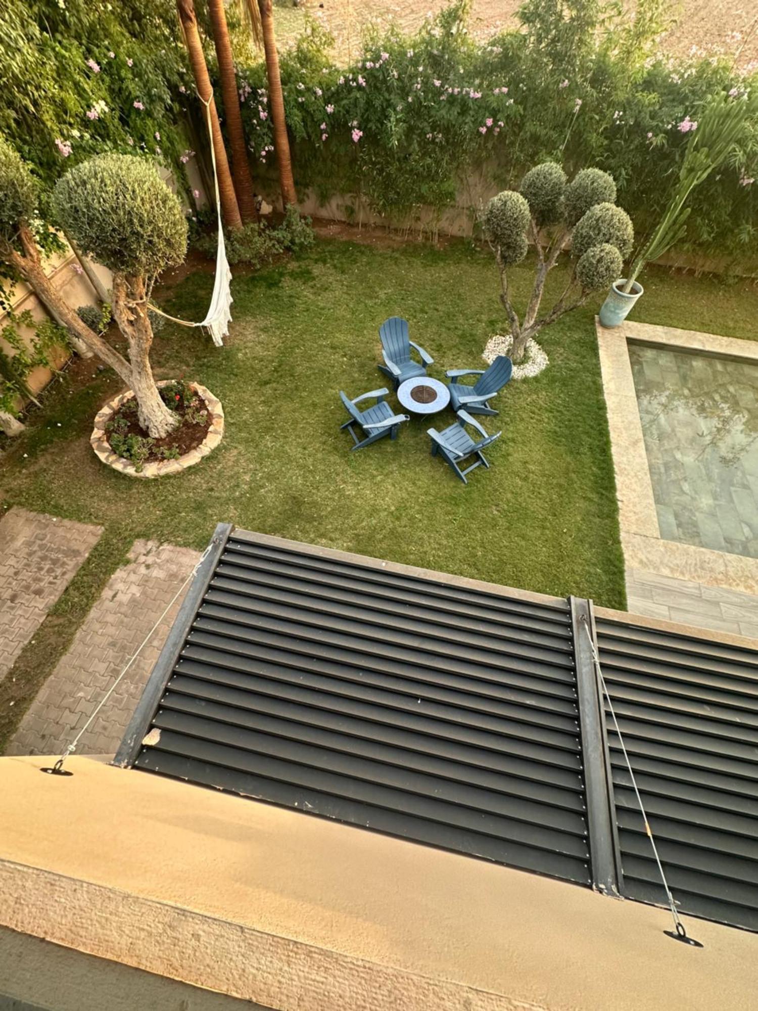 Villa In Marrakech - 5 Suites, Heated Pool, Jacuzzi, Transportation, Volleyball & Padle Court, Complimentary Breakfast *