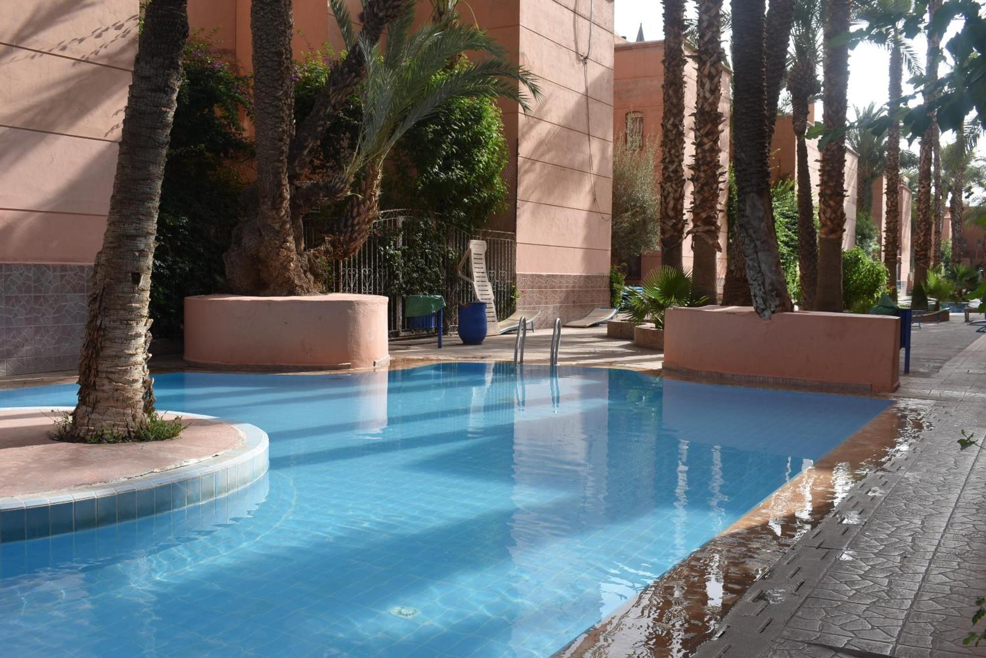 M Guest house *