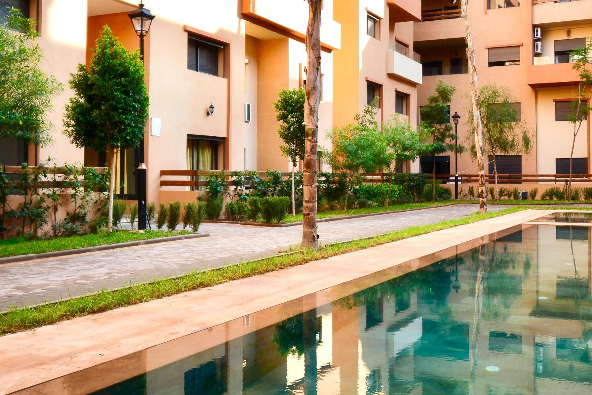 Apartment New Duplex- M Avenue , Swimming Pool , Fibre Optique Wifi , Parking , Gueliz Centre