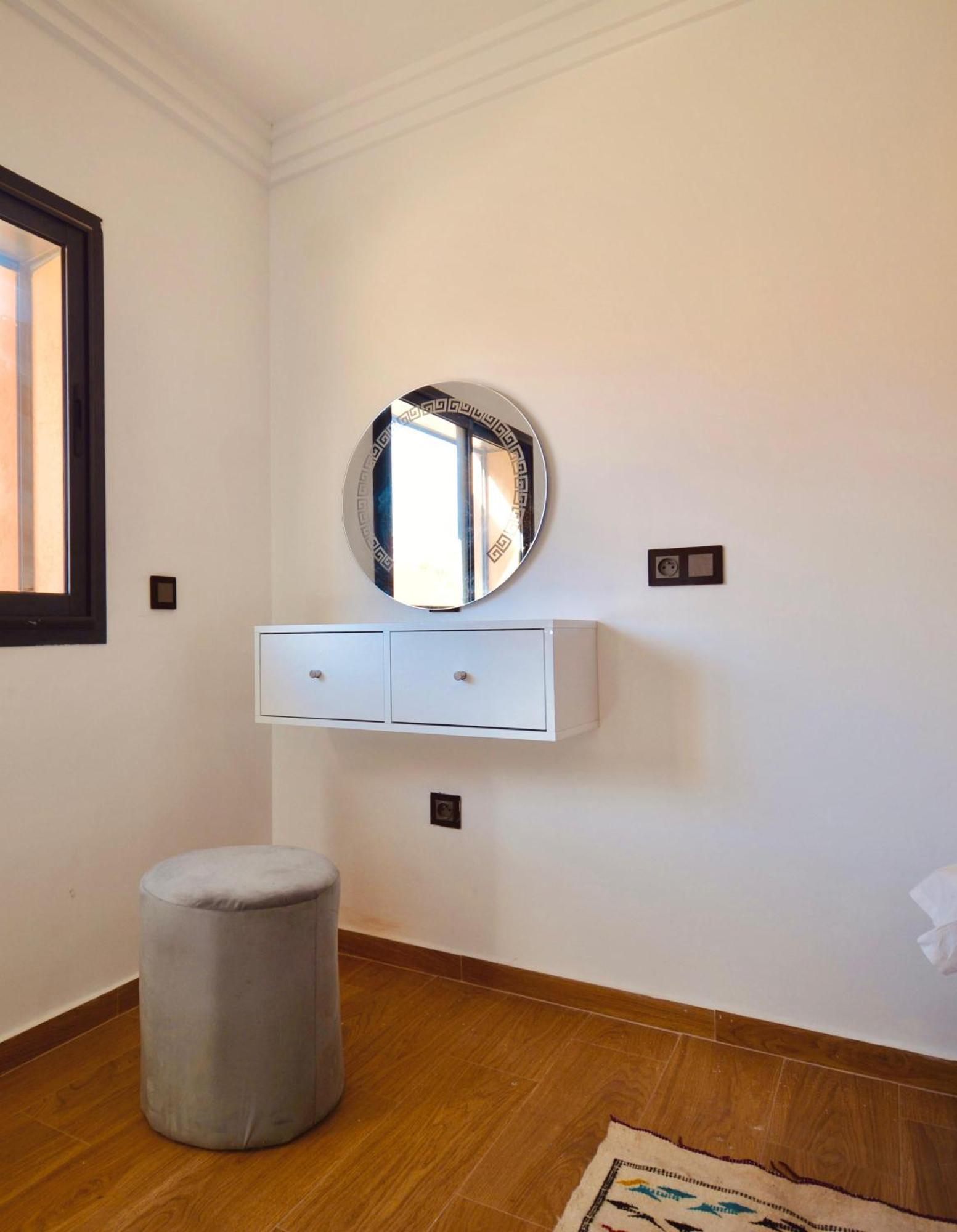 New Duplex- M Avenue , Swimming Pool , Fibre Optique Wifi , Parking , Gueliz Centre Apartment *